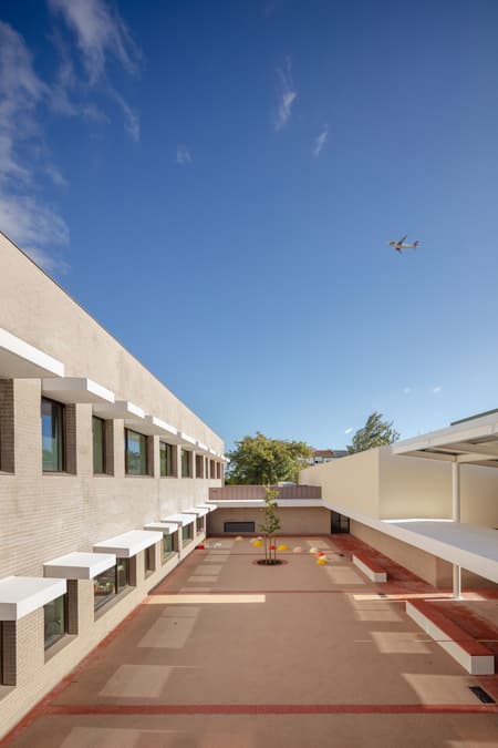Camarate Elementary School No. 5